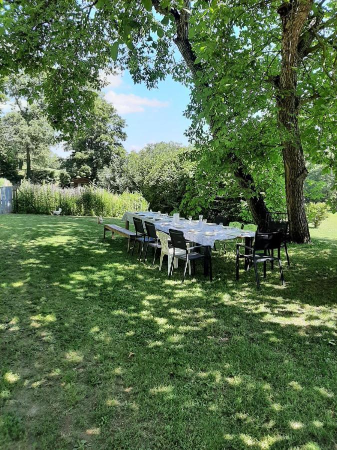 Gites Le Vieux Vinzelles Volvic Exterior foto