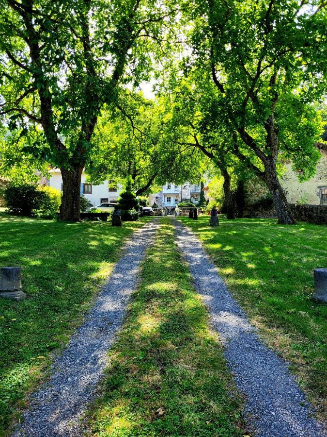 Gites Le Vieux Vinzelles Volvic Exterior foto